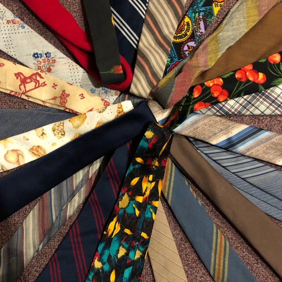 18 Men’s Ties SUPERSALE! 2/$10 or 4/$15 - Picture 4 of 10